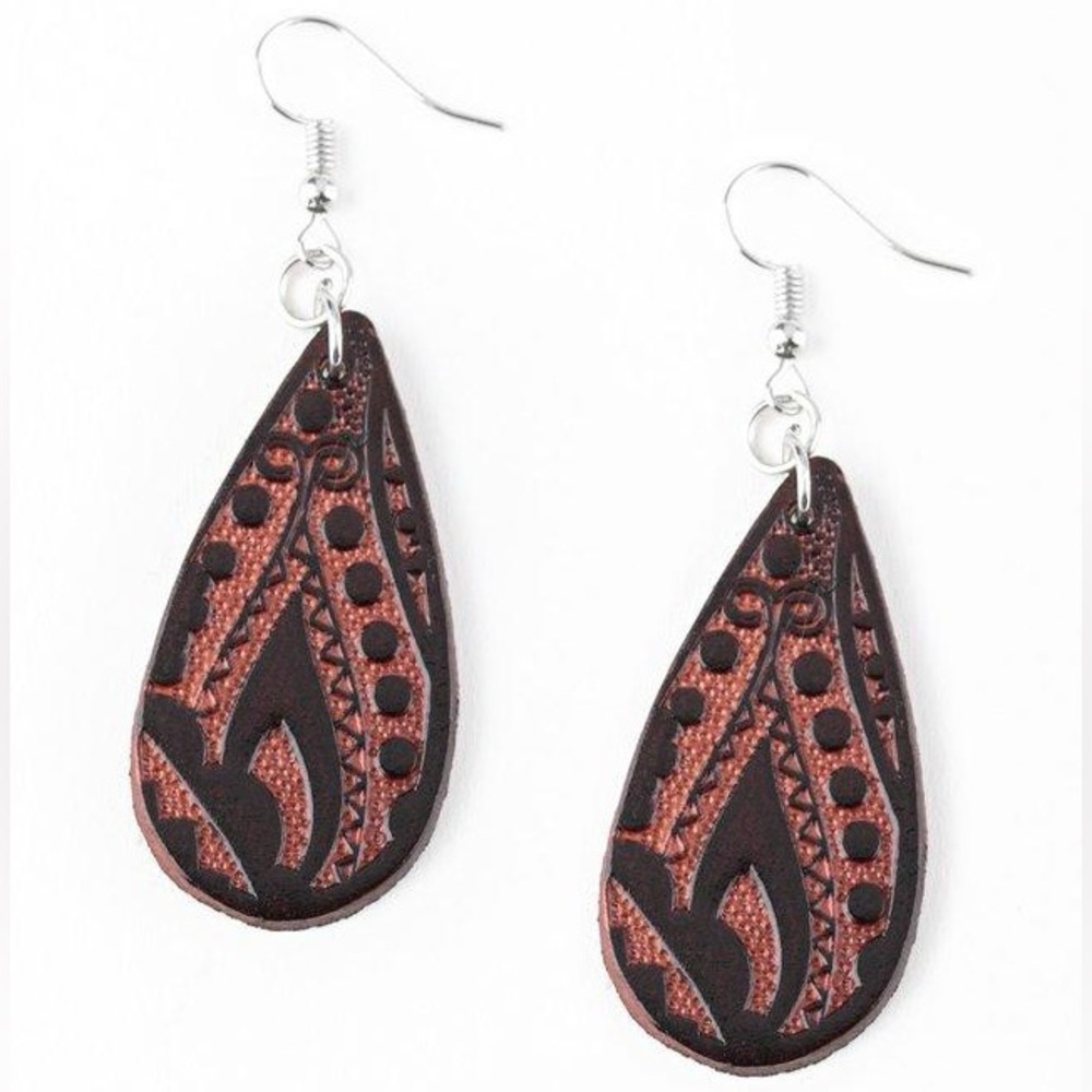 Get in the Groove - Brown Teardrop Earthy Paisley Like Earrings - Picture 1 of 2